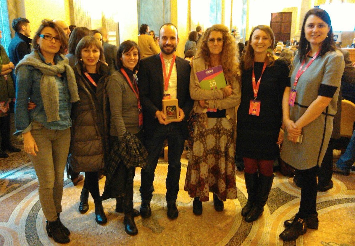 JES_please's tweet photo. @Funder35 l'impresa culturale che cresce nelle #Marche siamo noi! #Sineglossa #GiovaneEuropa #MAC #CasaCulture https://t.co/X0klpsOg2s