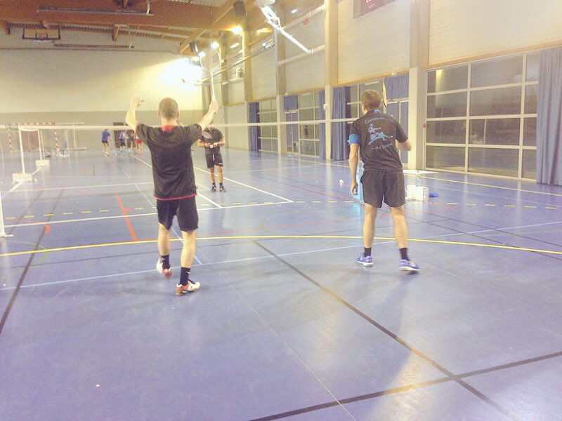 USC78bad's tweet photo. #USC5 et une nouvelle victoire 5-1 hier @ Carrieres sous Poissy ! 🏸 
#interclubs #badminton #78 https://t.co/SpbnVCwjmj