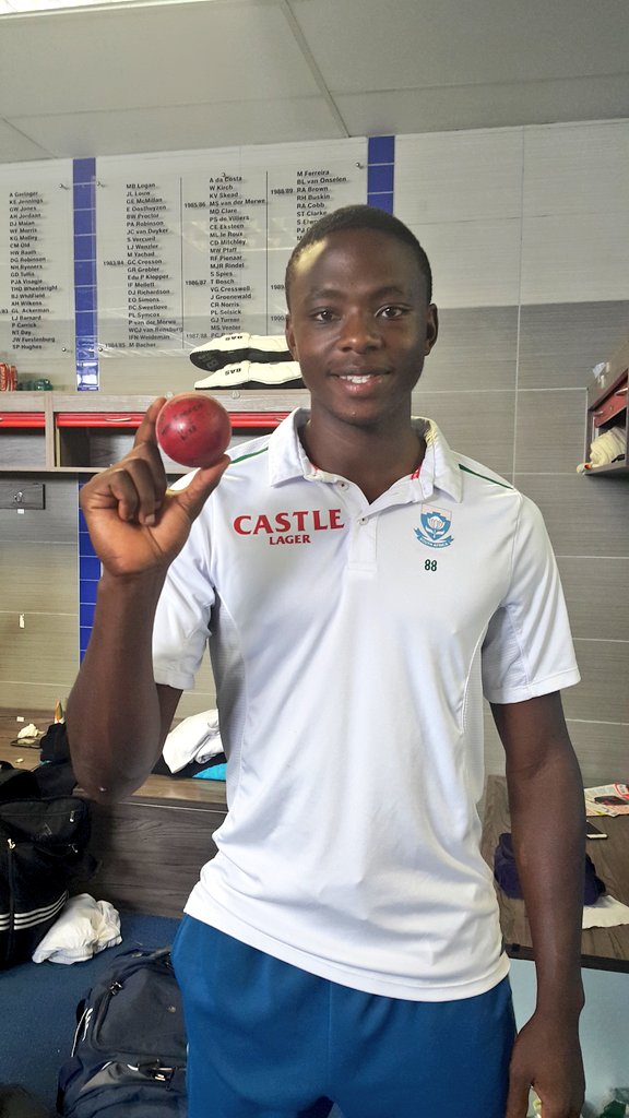 ProteasMenCSA's tweet photo. Look what we found. Here's the ball that caused the havoc this morning. Fantastic effort @KagisoRabada25 #ProteaFire https://t.co/242EW5UqYT