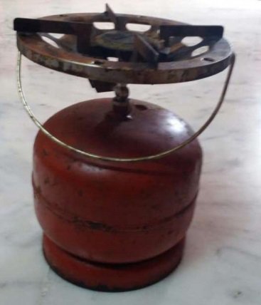 rajheera's tweet photo. @MorphyIndia  We use this stove when we go for picnic #RepublicThrowback https://t.co/UH5Skrpi6M