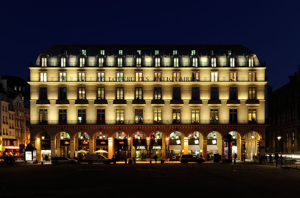 Our Antikled illuminate plenty of Parisian monument <a href="/leCMN/">le CMN</a> #sokaenergy #LED soka.com/antikled.html