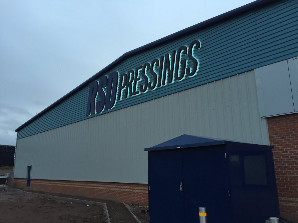 similes79's tweet image. @RSDPress_Ltd up in lights! Getting there with PC fast approaching, thanks to all our subcontractors &amp;amp; partners.