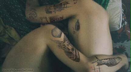 xlarrjslaughx's tweet photo. #WeStillSupportLarry #LarryIsReal #Larry ❤️ https://t.co/hy1jAbHfey