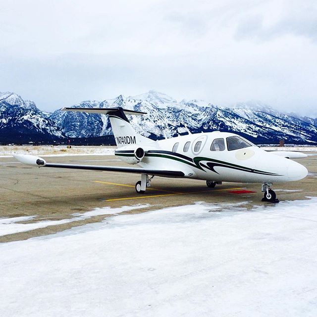 spotterscol's tweet image. Foto de @sdiaz1994 vía instagram.com/p/BA_QmmnIgS7/ - #ea50 #eclipsejet #eclipse500 #singlepilot #c...
