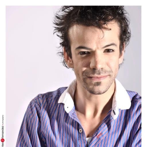 conexionabierta's tweet photo. Ahora @canosaalejandra, entrevista a @Nicoperezcosta, director de #AquiNoPodemosHacerlo por https://t.co/ej11mSz7nH https://t.co/1evJ61GhGw