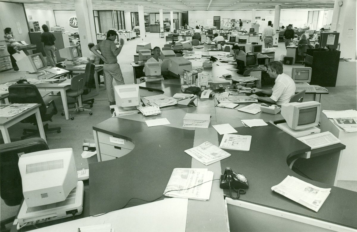 ReviewofJourn's tweet photo. How does newsroom design influence how we tell stories?
https://t.co/HRQ0bCTcDg https://t.co/j9NGZ2r3KT