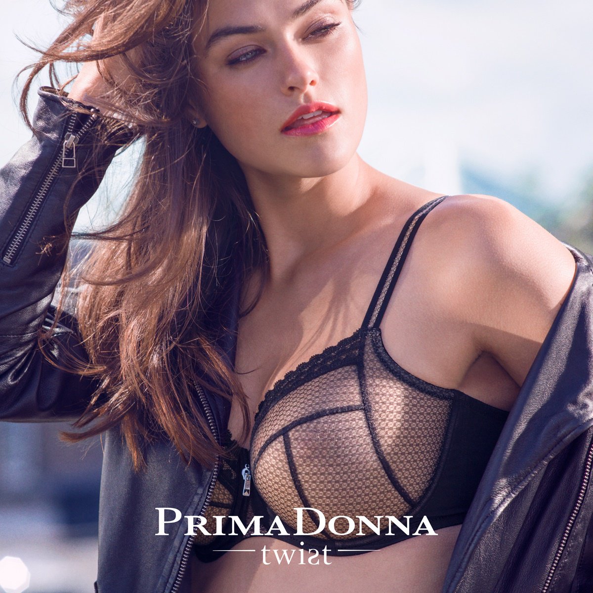 I want you! van PrimaDonna Twist; binnenkort in onze webshop. #primadonna #lingerie #ameland