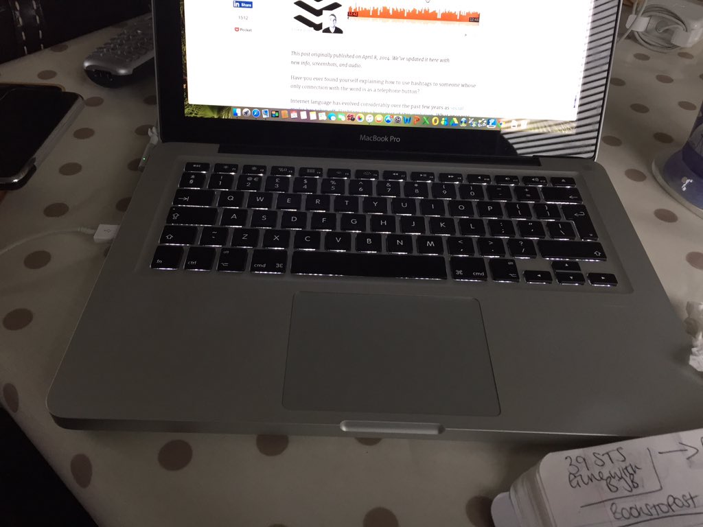 MeganFriel15's tweet photo. Working from home today 👍 https://t.co/jw79UIFfr4