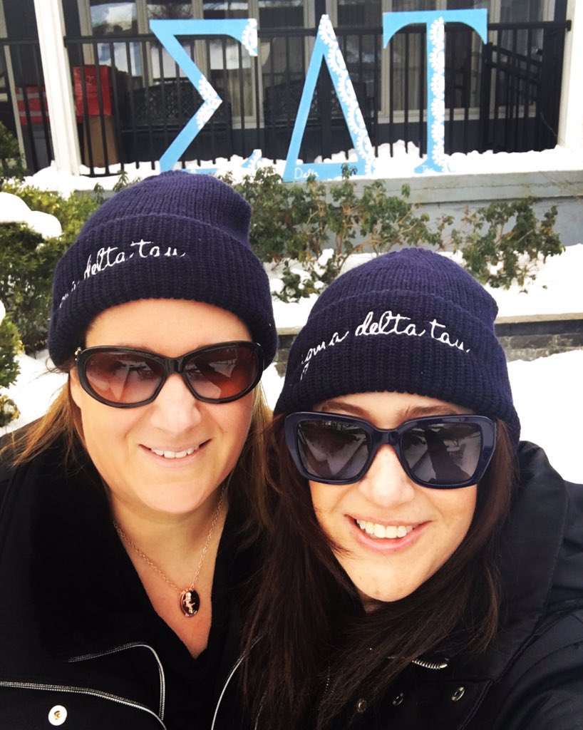 National President <a href="/gosdt/">יוחננוף יוח ליחון</a> and National VP <a href="/Tamirackerman/">Tami Ackerman</a> had a GRΣΔΤ time visiting with <a href="/sdtURI/">Sigma Delta Tau</a> 💙💛