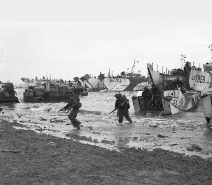 Benito6644's tweet photo. Looking back on D-Day, I'd like to praise both sides and give my condolences to all lost in battle https://t.co/sicwJUsqTf