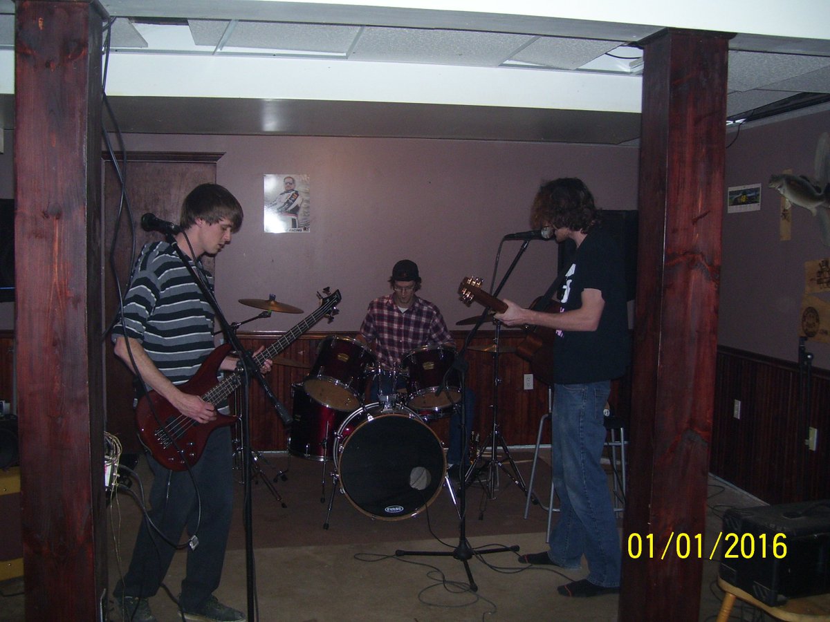 FW2Sh's tweet image. This is how we jam