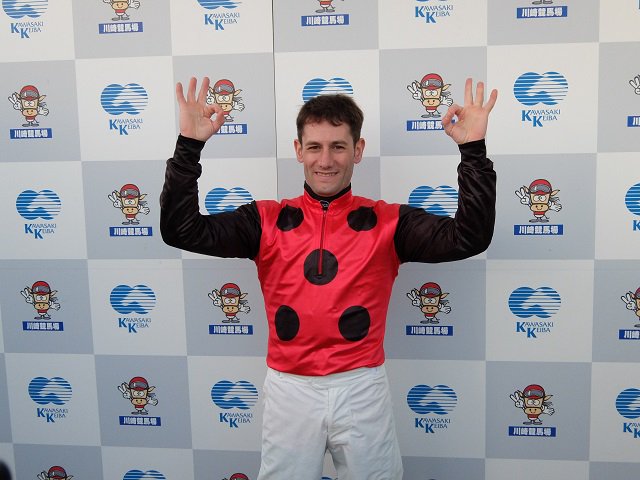 地方競馬の騎手がいつもと違う勝負服を着ている理由 競馬初心者講座