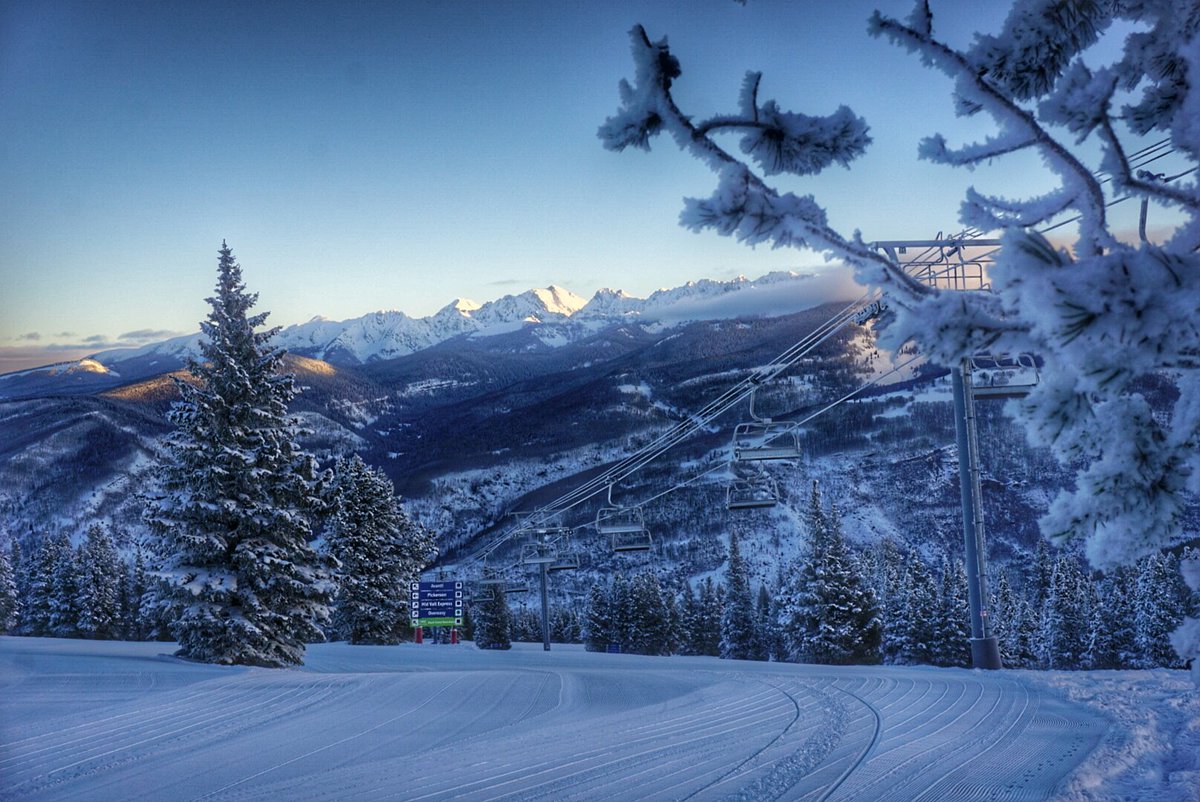 vailmtn's tweet image. Good morning, #Vail! It's going to be a beautiful day, with 5 more inches of new snow.