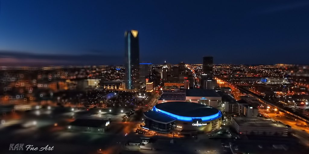 2explorers's tweet image. Oklahoma City Sunset  #sunset #thisland @oklahomaCityRR @dronebois @DJI_HR #djiinspire1 #drone #aerialphotography