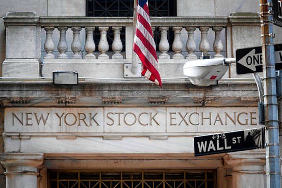 U.S. #stockindexes up thanks to very strong earnings reports. Are you #trading yet? bit.ly/1JRb21L #stocks
