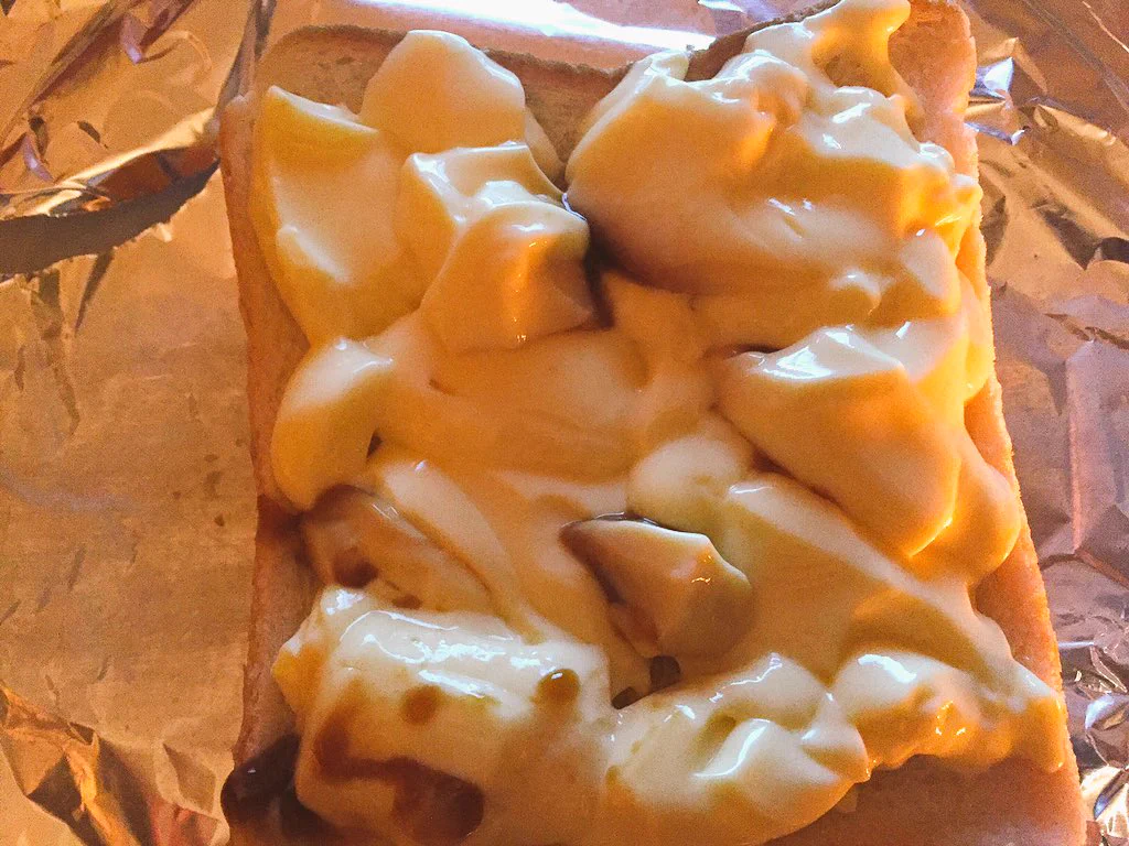 食パンの上にプリン→焼く→フレンチトースト完成！！
