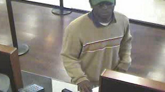 #FBI looking for this man who robbed a bank in #Miramar this morning. bit.ly/1TlElyE?utm_me… https://t.co/wc1DWqrurr