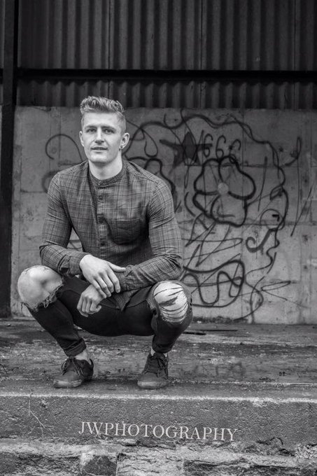 Watch Tattooed knitter's leaked NSFW photo on TwXstars