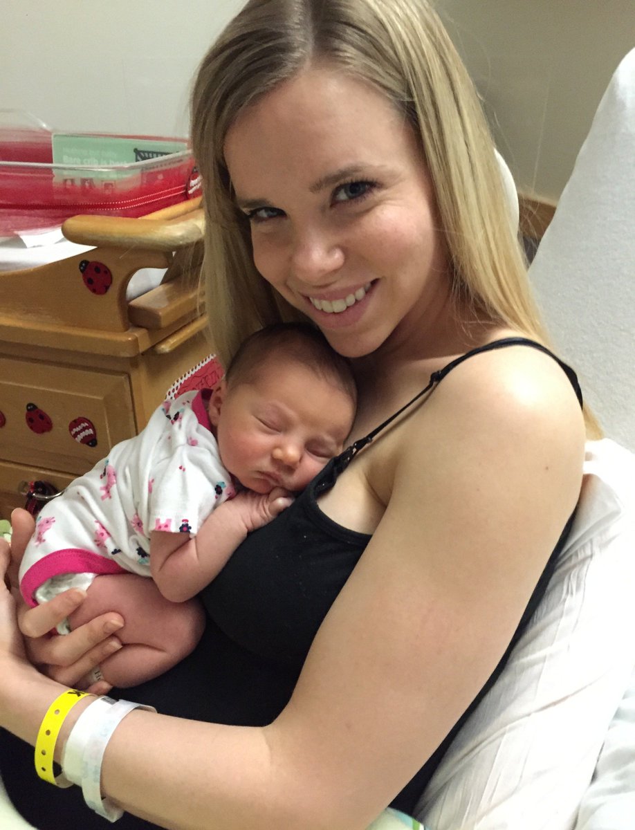 BalletMet's tweet photo. World, meet Sienna Nicole, born Jan. 22, 4:32 a.m. Congratulations to our Bethany Lee! She's beautiful! #balletbabe https://t.co/8NHahY4S7Q