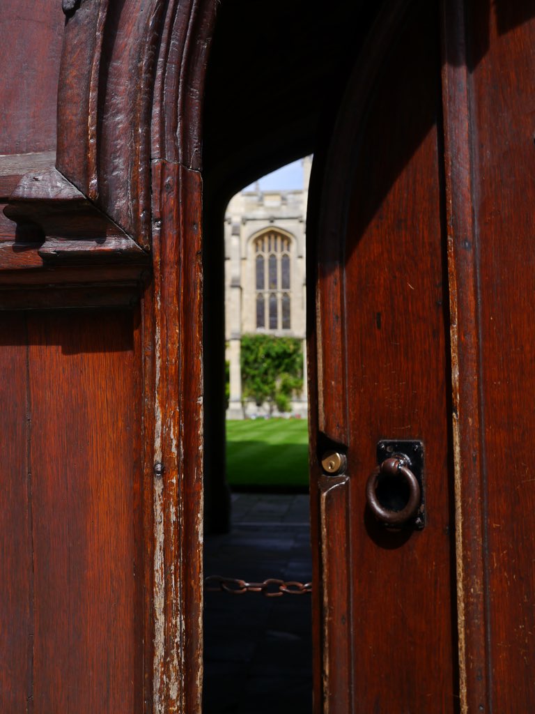 beibei623's tweet photo. #LuLTourism Oxford https://t.co/9TWwKca55t