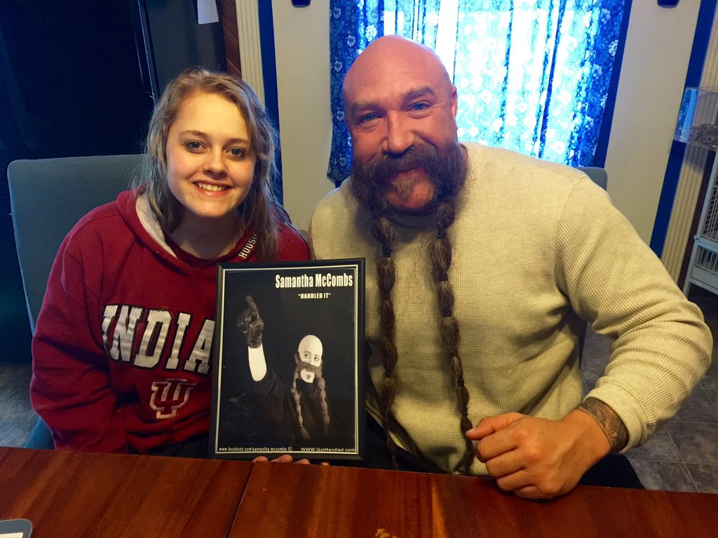 RefMikeBeltran's tweet image. High School Senior Samantha McCombs from Indiana made this for me. Hilarious and had to share. Awesome young lady.