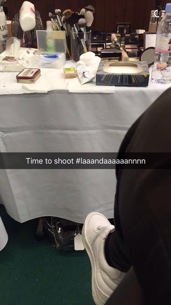 HadidUpdatess's tweet photo. Bella on snapchat. https://t.co/L00y0u6tkp