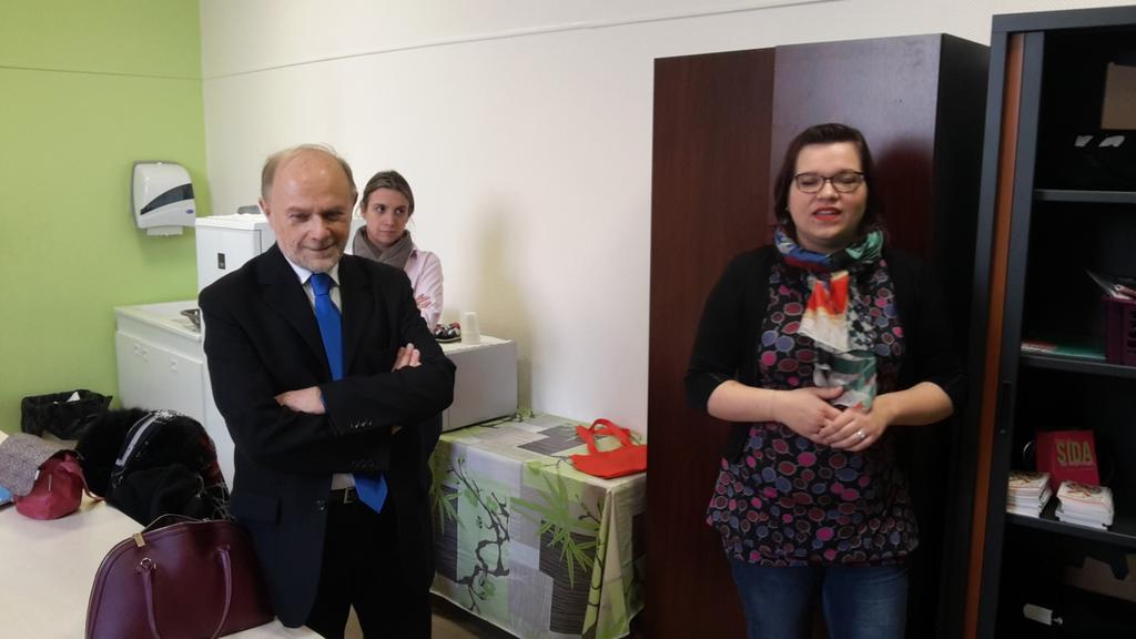 XavierPERICAT's tweet photo. A @VilleArgenteuil, rencontre avec les personnels du #CMS F. Goulène pour la signature de la convention #CODES95 ! https://t.co/21WbOjRv8L