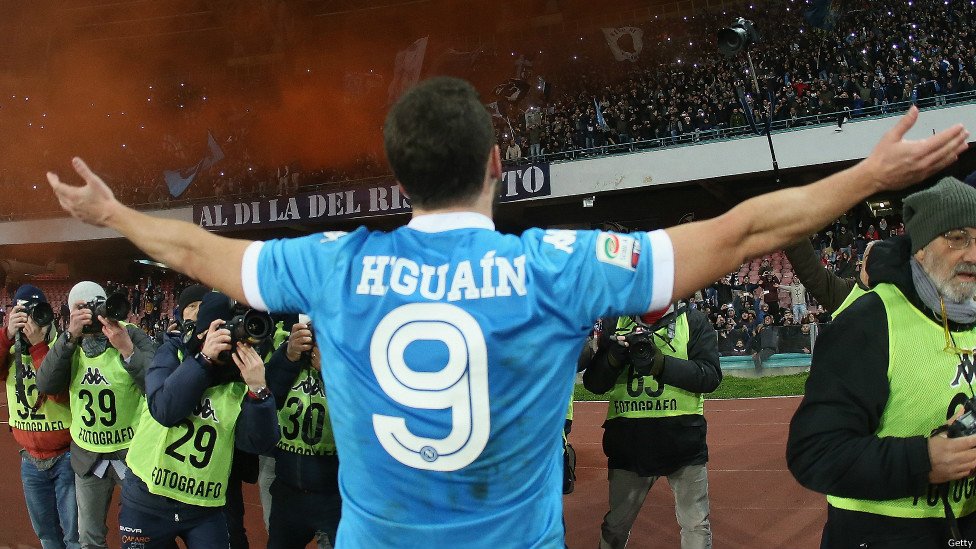 La dieta que detonó la fascinante transformación goleadora de Gonzalo Higuaín bbc.in/1SeIrrl