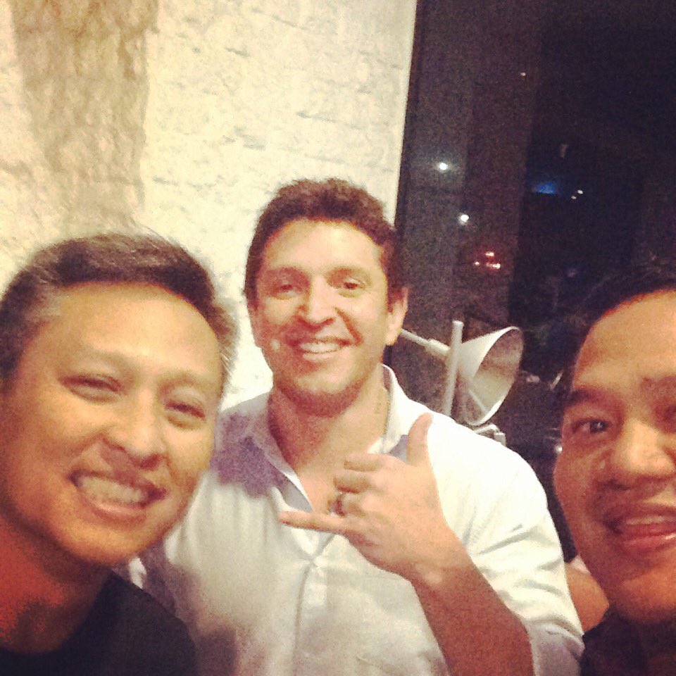 BoNavarro's tweet image. Awesome time chatting till late night with Alex Ariza and VSM Pres. Mike Ochosa. #vivasports #prolineimage #boxing