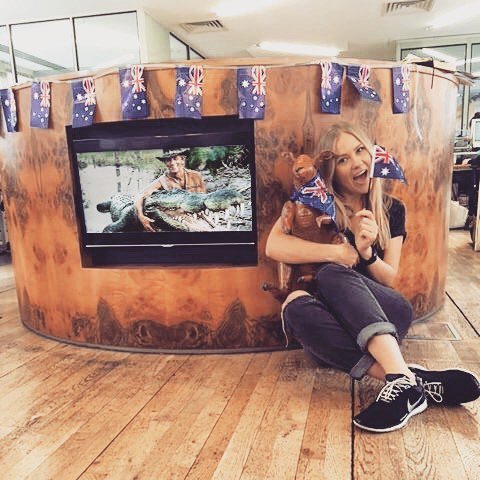 londonnewgirl's tweet photo. Just dressing the part. Happy #StrayaDay
#tokenofficeaussie #mate #🐨 #strayaday2016 #idi… https://t.co/FD9FNbvKgY https://t.co/CyZDnOxLST