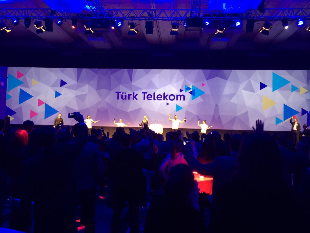 Hadise ile dans #fiberlemek yeni reklamımız 21:00'de