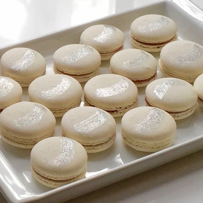 TCakeCollective's tweet photo. Learn secrets of making #macarons this SunJan31w/@SweetCarni_Val Info: https://t.co/DyADIRMqAc Spots filling fast. https://t.co/MTvSQY4q8R