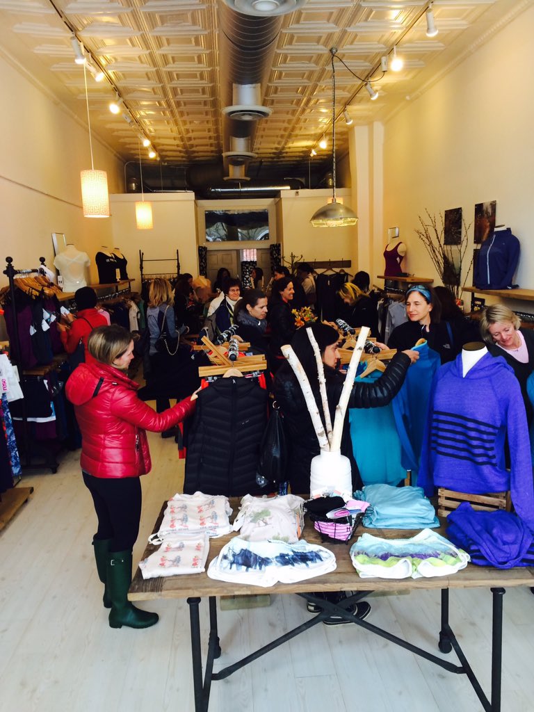 thefitCene's tweet photo. Best sale in town today @core72dc ... Half off entire store! #fitness #shop #core72 #dontmissout https://t.co/mzwmK6o4Hg