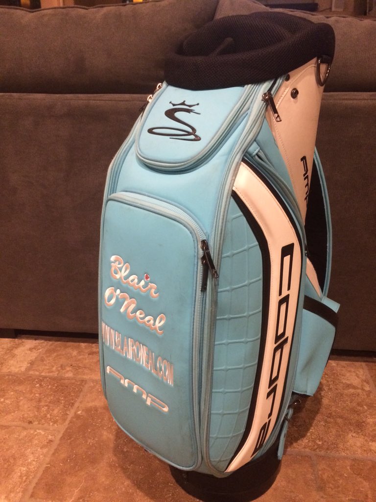 BLAIRONEAL's tweet image. Time for a🚨Give Away🚨Win a signed staff golf bag! ⛳️ To enter:
1)Retweet &amp;amp; Like this!
Winner announced end of week!🎉