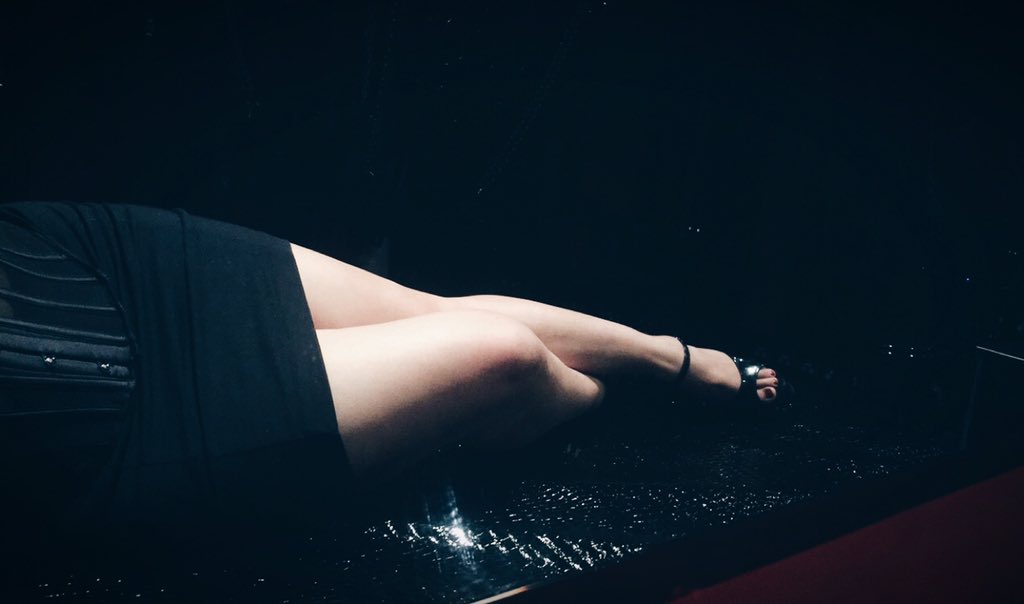 EternalAngel_'s tweet photo. Are you worthy enough to worship My feet and legs. Touring on Feb 17-19 @AustinPlayroom - &amp; I'm at @temple_22 Now... https://t.co/squyd0Ep5s