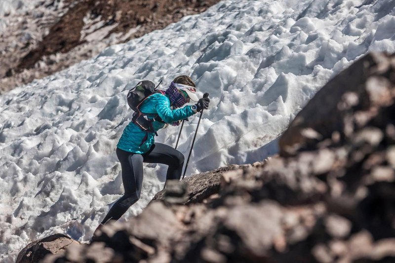 RedBullBR's tweet photo. A @FerUltraTrail passou por avalanches de lama mas o desafio Aconcágua continua https://t.co/UjTjXyUXZB #VaiFernanda https://t.co/SZsmHd494t