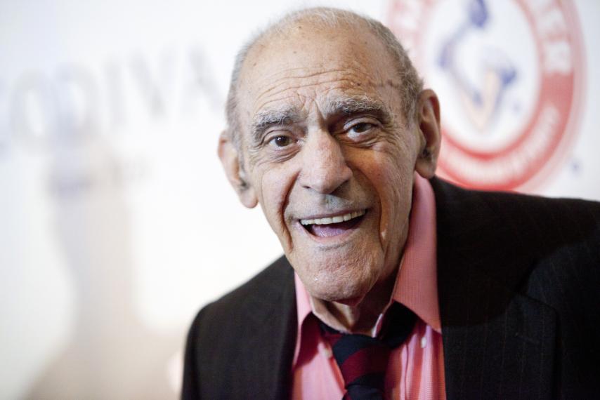 Newsweek's tweet photo. Actor Abe Vigoda has died at 94 https://t.co/0QfEzZWQgr https://t.co/lX5hIEN4Al