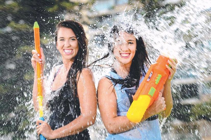 eugeneboisvert's tweet photo. #Adelaide's largest water fight coming to #Glenelg next Friday https://t.co/I28NLsBwGo #newsadl https://t.co/BXSwkzdMnV