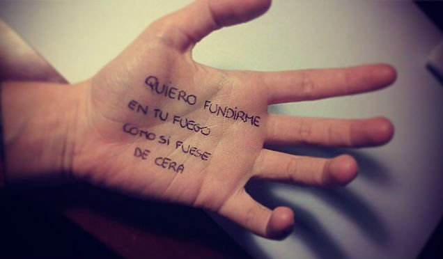 fito_quotes_'s tweet photo. "Quiero fundirme en tu fuego, como si fuese de cera." https://t.co/RZwJFbBew0
