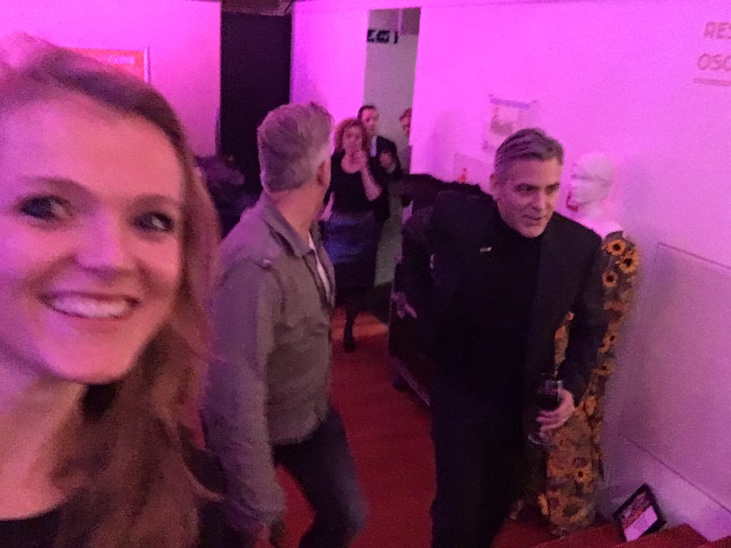 We gaan beginnen!! Kijken allemaal! #rtlln #george #clooney