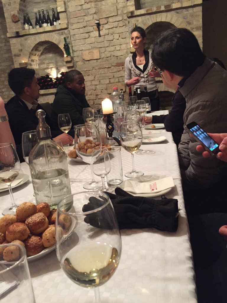 AlisonCamp1's tweet photo. #geeclp scavenger hunt wine tasting with #team11 https://t.co/aG8NcIfAeB