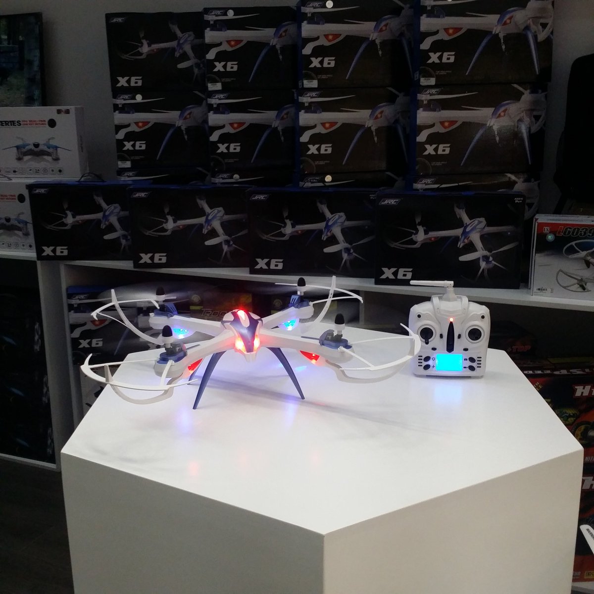 Dmotic_RC's tweet image. Yizhan Tarantula x6 disponible en todas las tiendas.