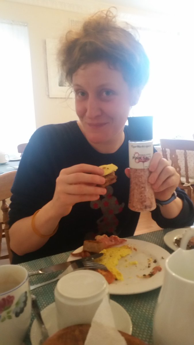 Great breakfast after a sold out show in Linenhall! 
Cheers Raymond 👍
#kennys