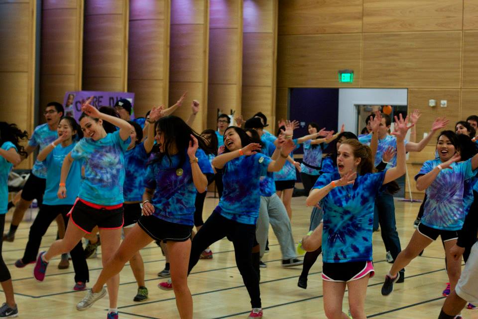 seattlechildren's tweet photo. You can help make 2016 the year of miracles by donating to @DMatUW. https://t.co/pVRvNDb9zf #DMUW #ForTheKids https://t.co/EELd1dMFUz