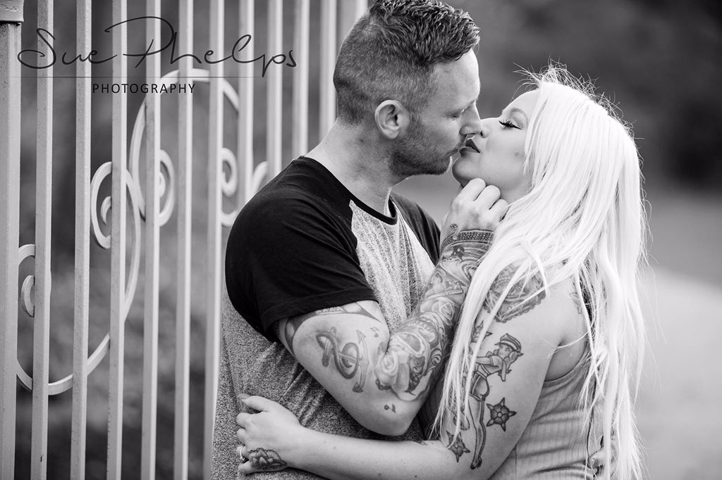 phelps_photo's tweet photo. Perfect engagement photoshoot 😍 #engaged #blackandwhiteportrait #love @NicolaNkelly @djcolski https://t.co/UHBoQVtTaQ