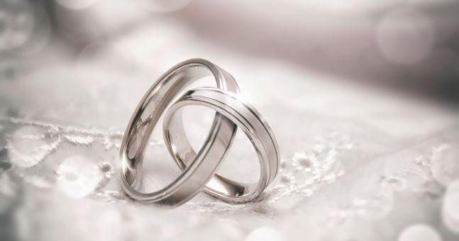 JOEdotie's tweet photo. The average total budget for an Irish wedding has been revealed https://t.co/fXbERxeY1g https://t.co/ezyouapZAv