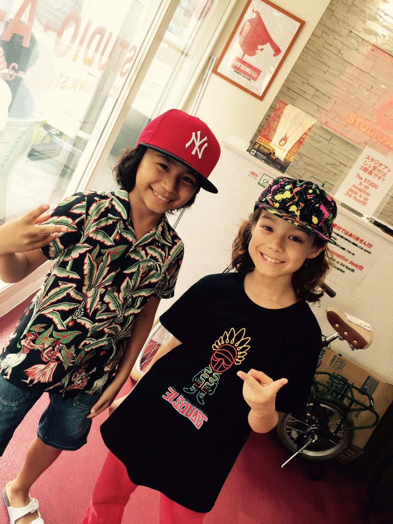 yukarintamon's tweet photo. @JasmineLaurie 退院おめでとう〜o(^▽^)oママもお疲れ様やね、

末っ子さんようこそ10歳(^_-)
おめでとう〜*\(^o^)/*
キラキラ光る一年でありますように(((o(*ﾟ▽ﾟ*)o))) https://t.co/PRZghy0Tko