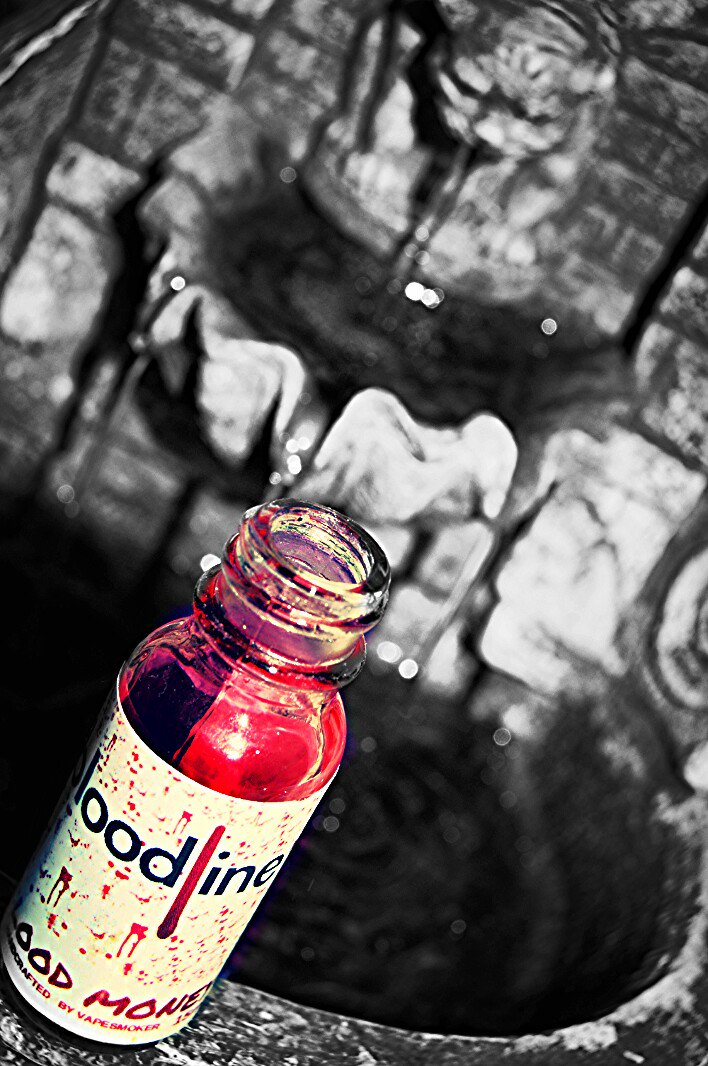 slattsvaps's tweet photo. #bloodline #BloodMoney #vapelife #vapefam @Bearrp3 @Pbjmike https://t.co/y6s2RoPhhM