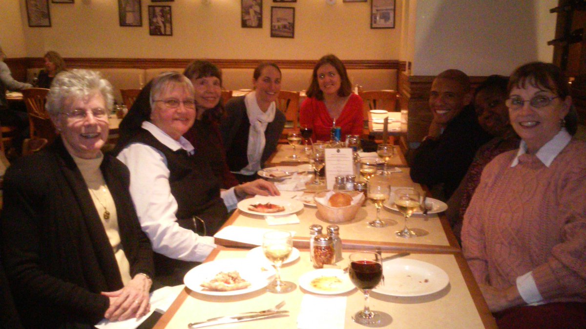 YankeeNun's tweet photo. My 65th bday hanging with my school friends @Partnership_NYC @kportermagee @JillKafka @Quirkish https://t.co/nh47HkN6ua