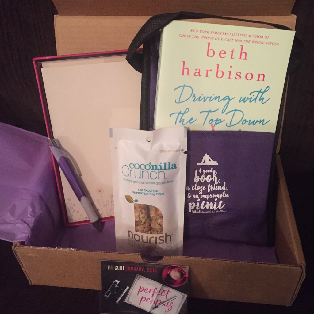 RabidReads's tweet image. January's #LitCube: Love the lunch bag! #Unboxed #Readerbox instagram.com/p/BBBUyhoRxMk/